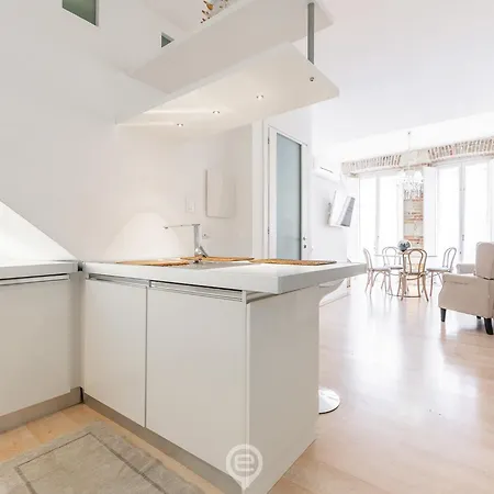 Appartement Charming In The Center Cagliari